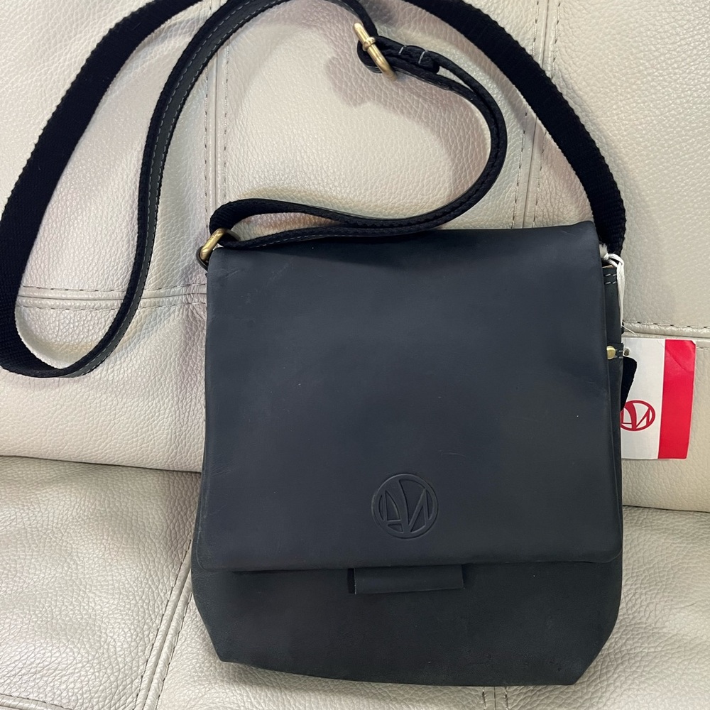 Vera Pelle Black Leather Crossbody Bag with Logo from Italy